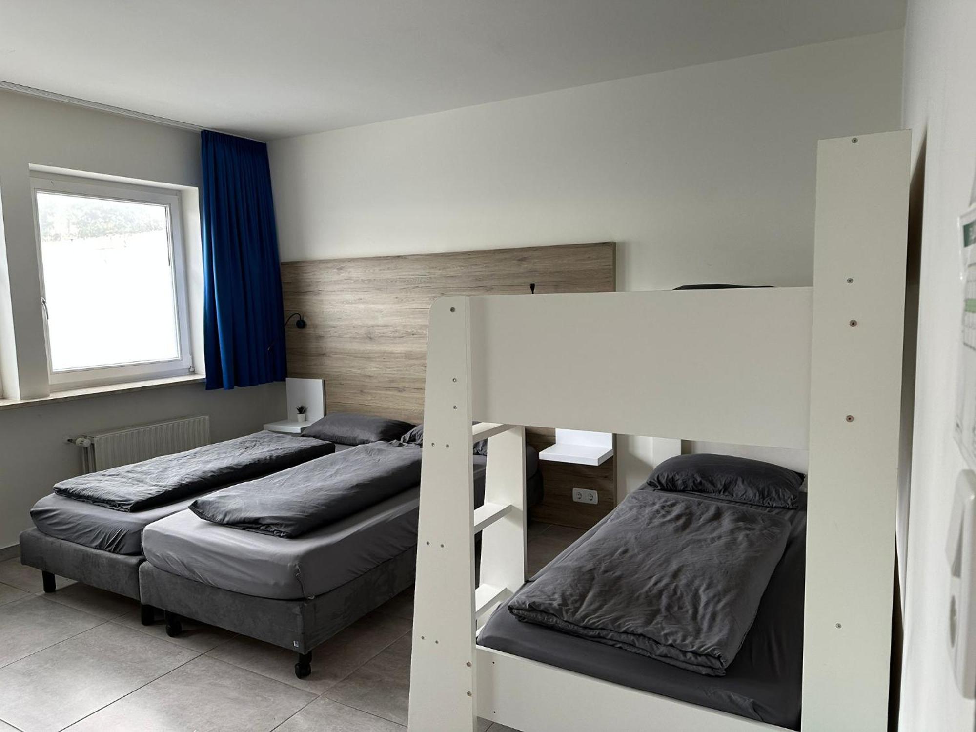 Mk Hostel Oyten - Free Wifi & Parking - 24H Check-In Экстерьер фото