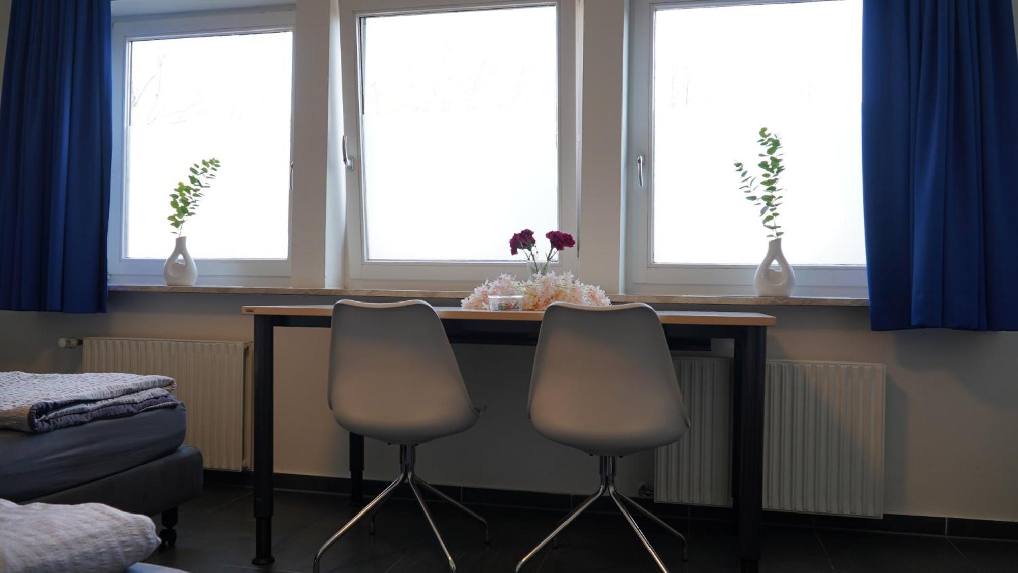Mk Hostel Oyten - Free Wifi & Parking - 24H Check-In Экстерьер фото