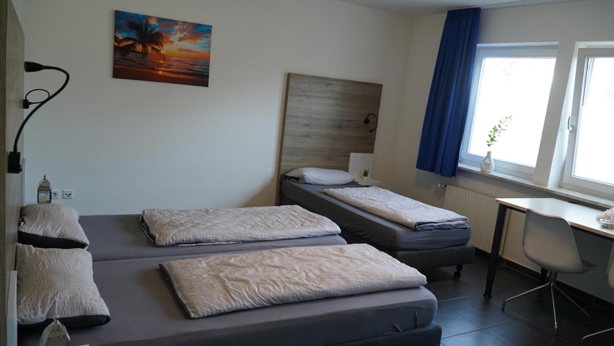 Mk Hostel Oyten - Free Wifi & Parking - 24H Check-In Экстерьер фото