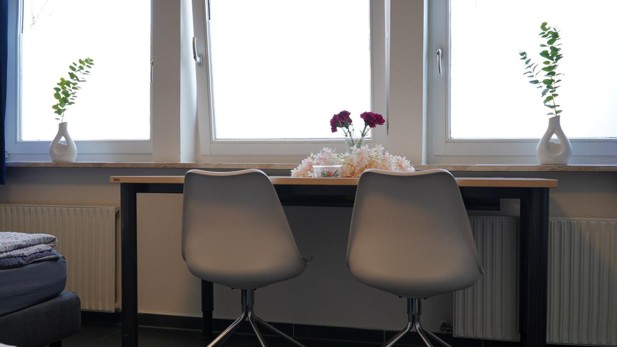 Mk Hostel Oyten - Free Wifi & Parking - 24H Check-In Экстерьер фото