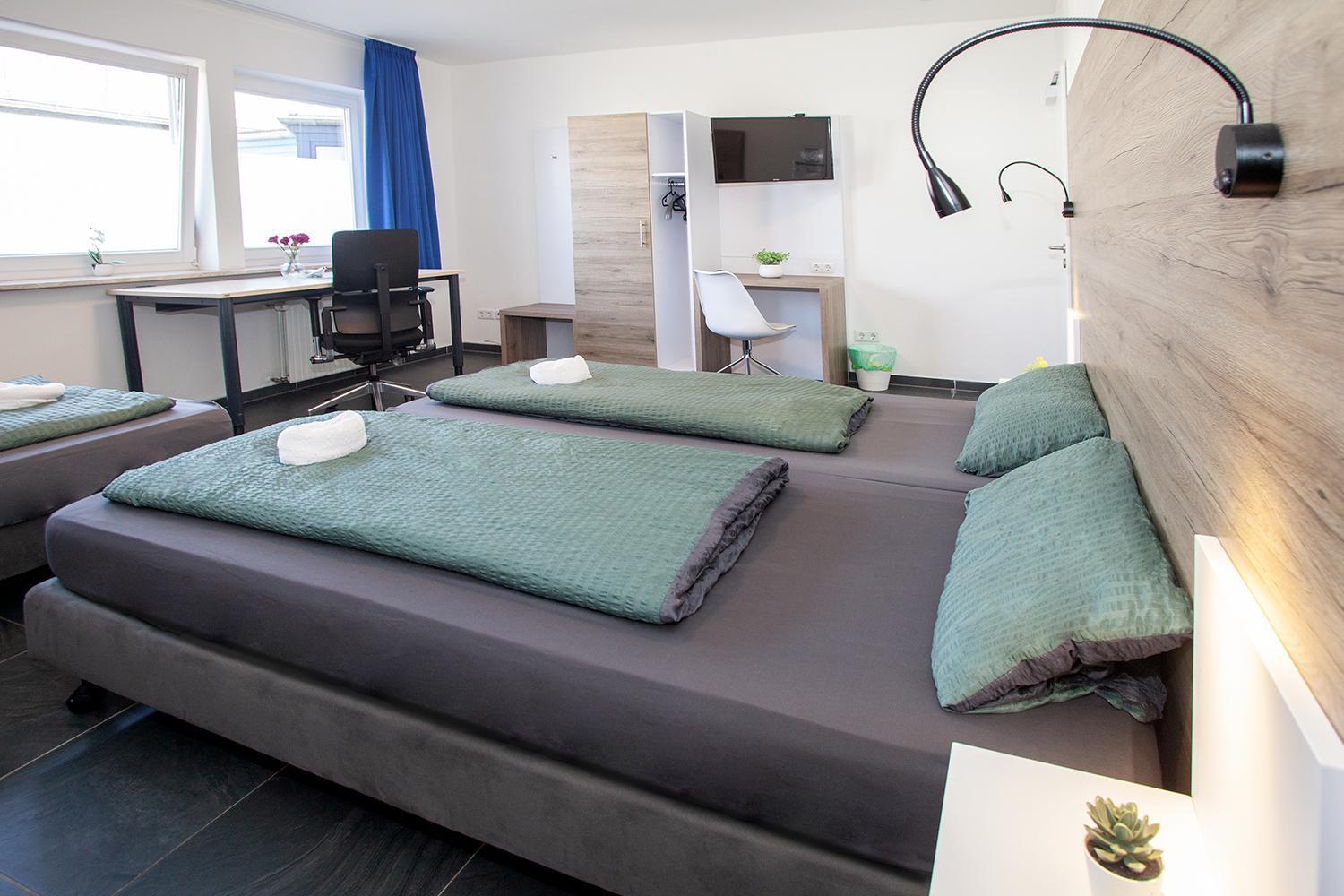 Mk Hostel Oyten - Free Wifi & Parking - 24H Check-In Экстерьер фото