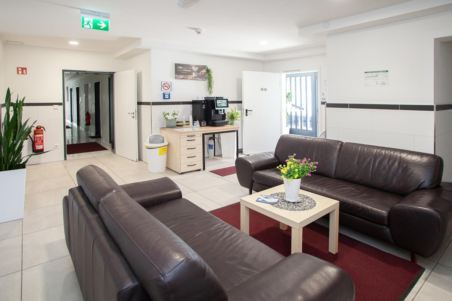Mk Hostel Oyten - Free Wifi & Parking - 24H Check-In Экстерьер фото