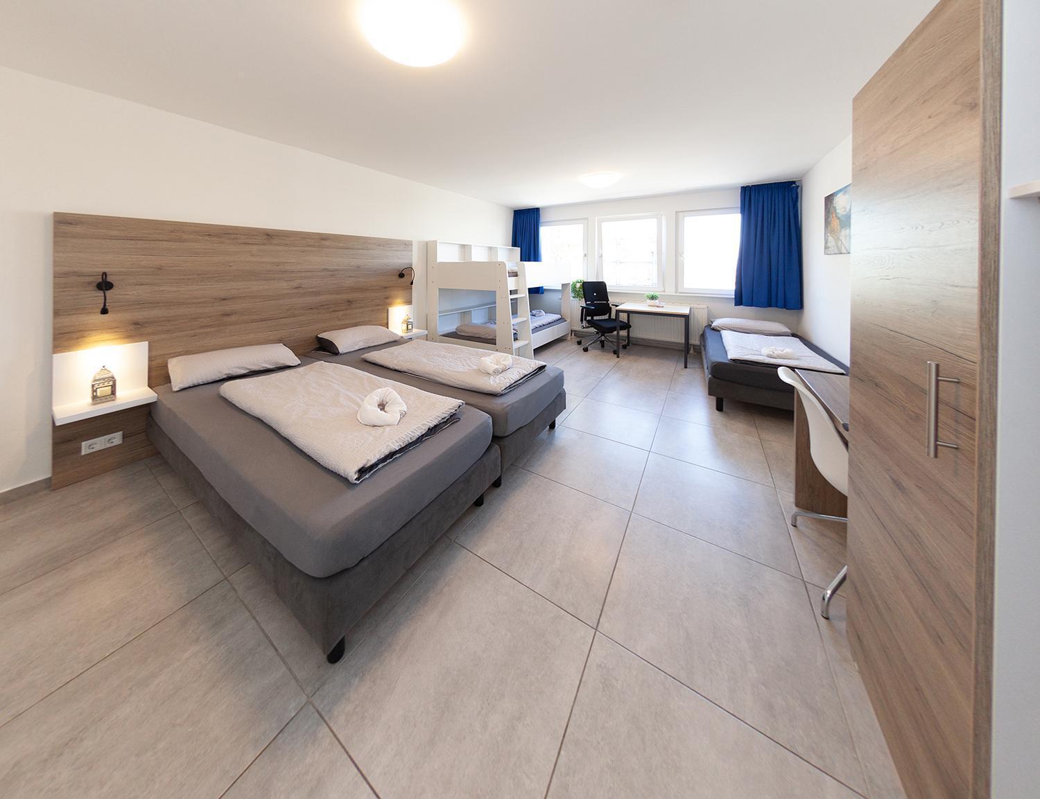 Mk Hostel Oyten - Free Wifi & Parking - 24H Check-In Экстерьер фото